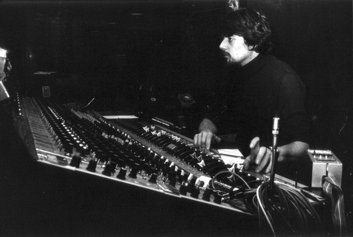 John Wood in the Sound Techniques control room, 1974., https://www.soundonsound.com/music-business/studio-stories-sound-techniques John Wood in the Sound Techniques control room, 1974., https://www.soundonsound.com/music-business/studio-stories-sound-techniques